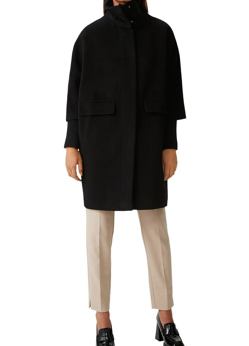 Чорне демісезонне Пальто Comma