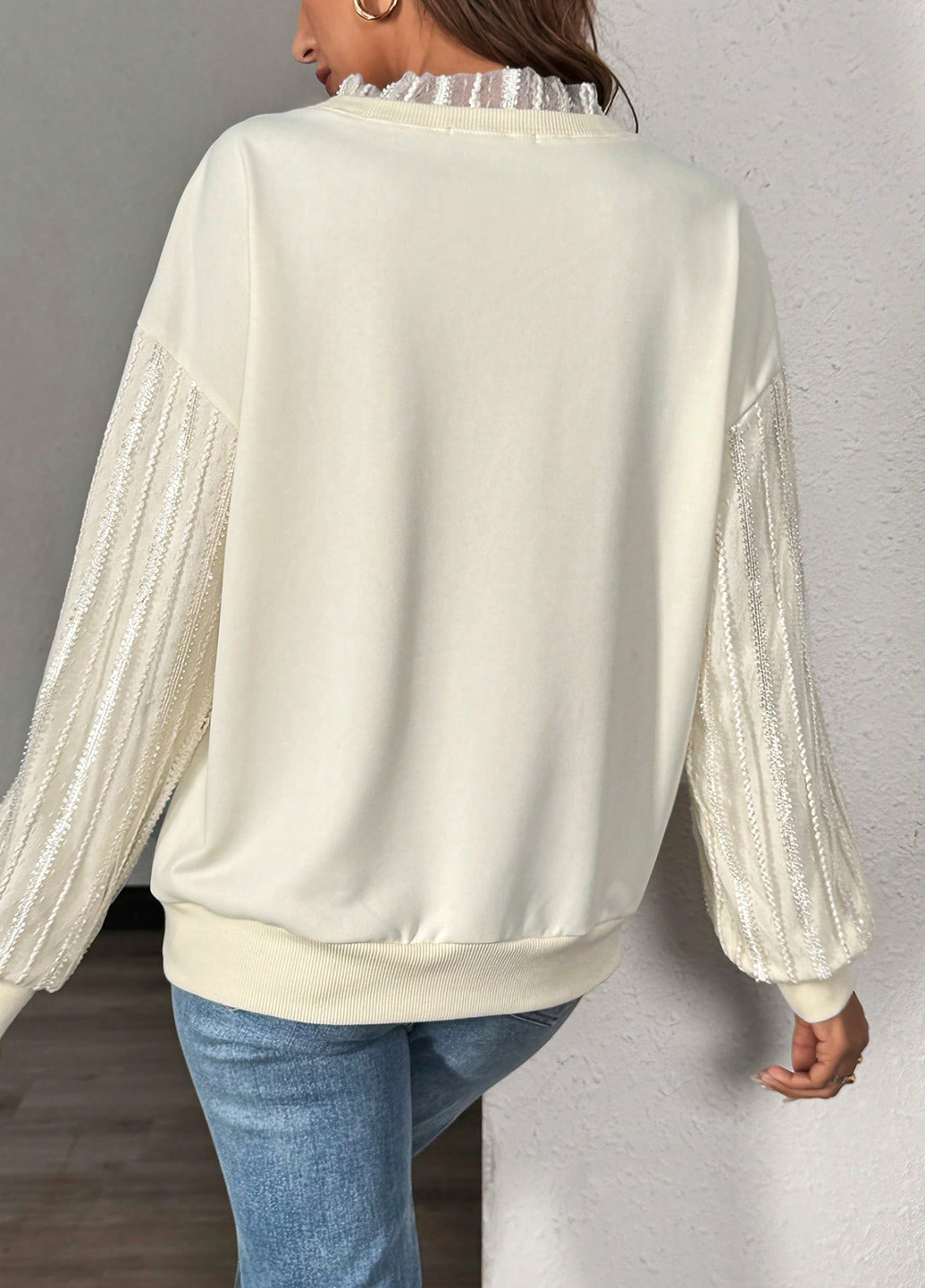 Кремовый свитшот SHEIN однотонный кружево (332709332)