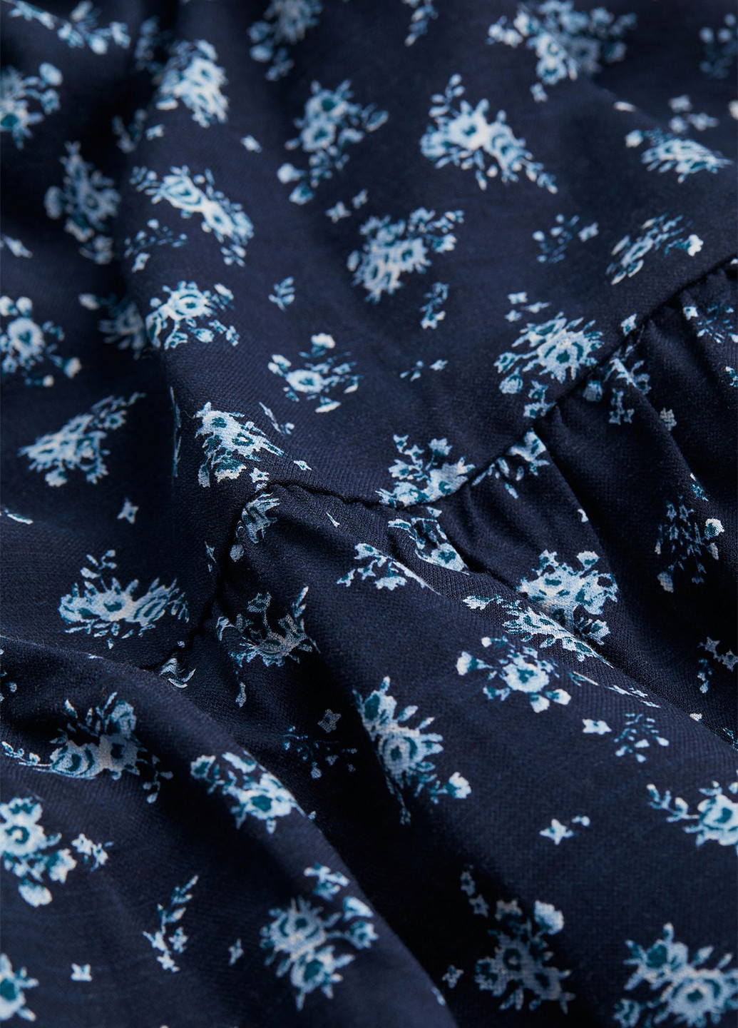 Темно-синее кэжуал платье оверсайз H&M с цветочным принтом
