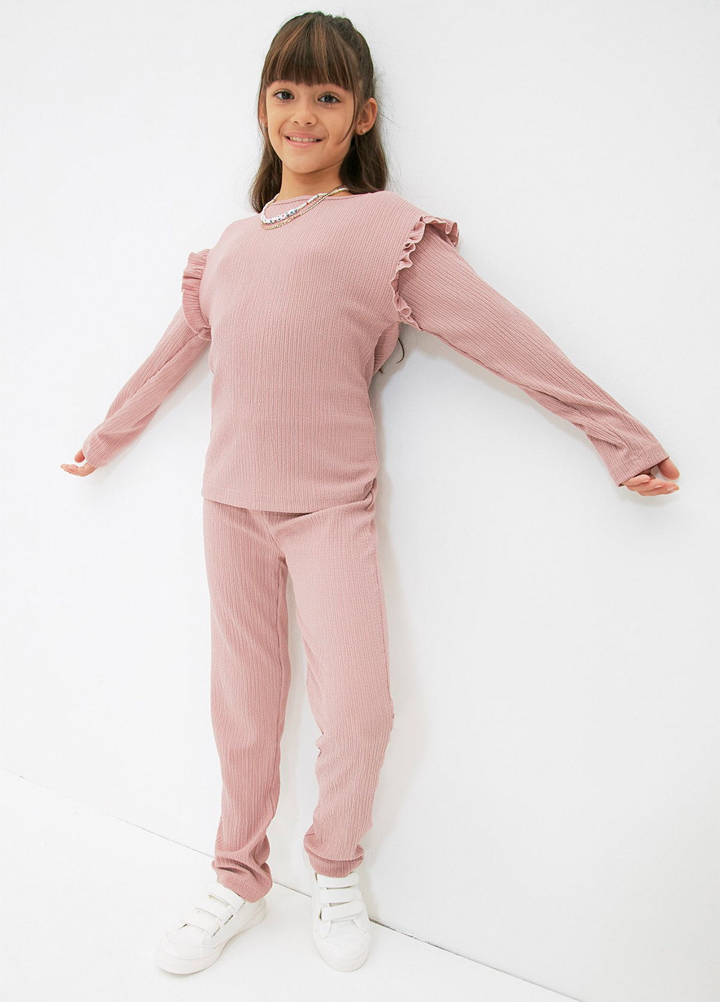 Світло-рожевий демісезонний костюм (джемпер, штани) брючний Trendyol
