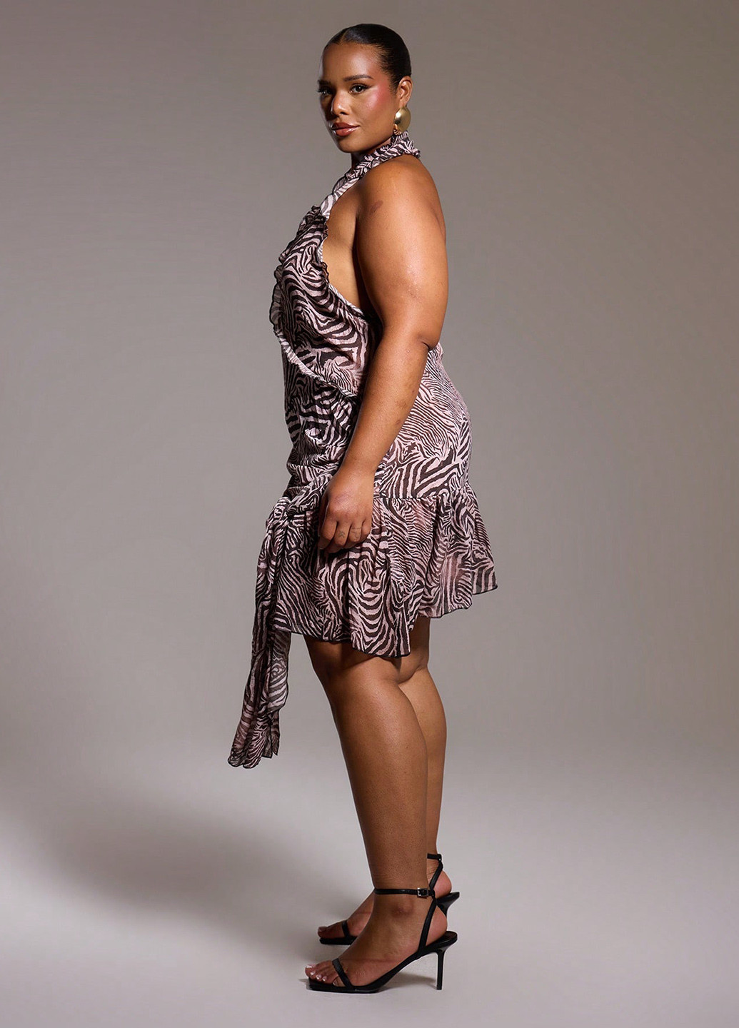 Розовое коктейльное, кэжуал платье с открытой спиной SHEIN с животным (анималистичным) принтом