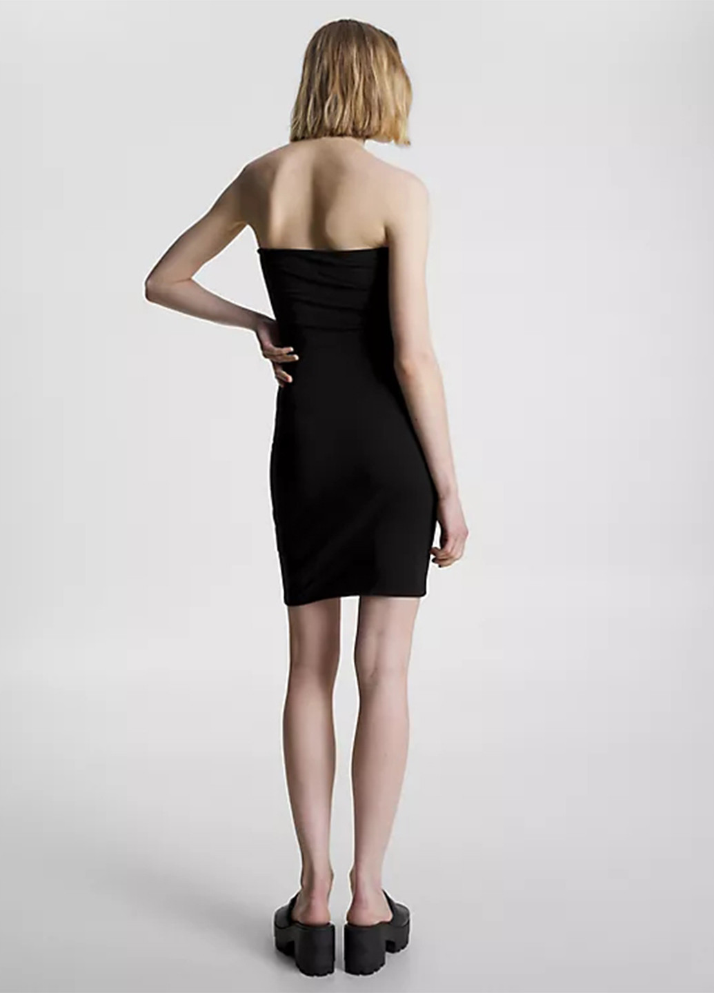 Черное кэжуал платье с открытыми плечами Tommy Hilfiger однотонное