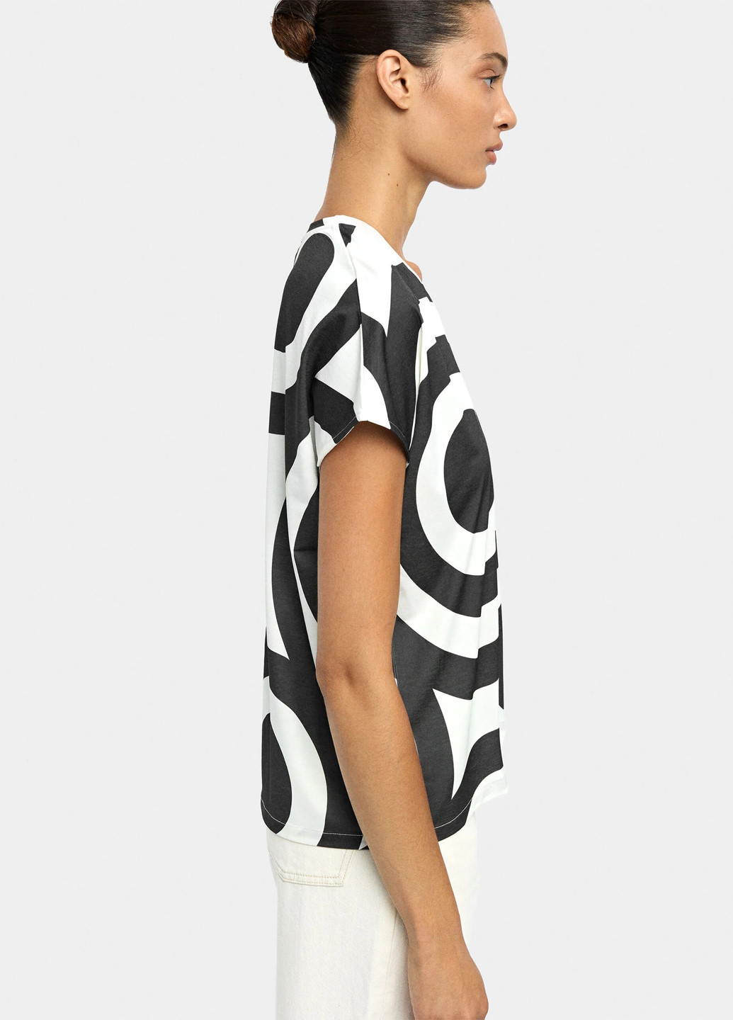 Чёрно-белую блуза Parfois