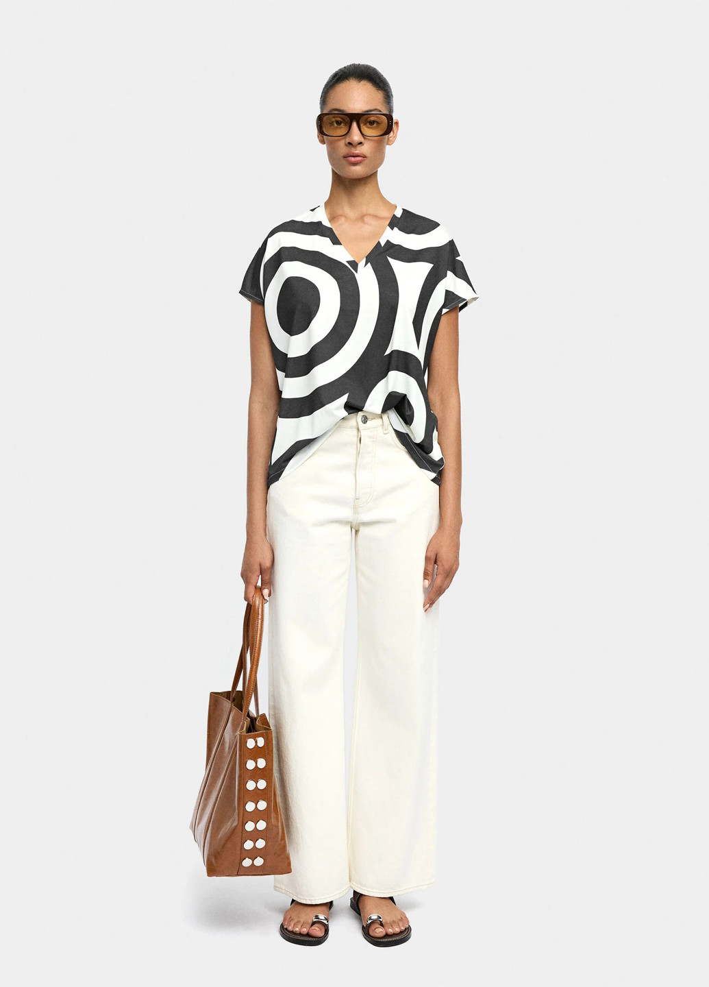 Чёрно-белую блуза Parfois