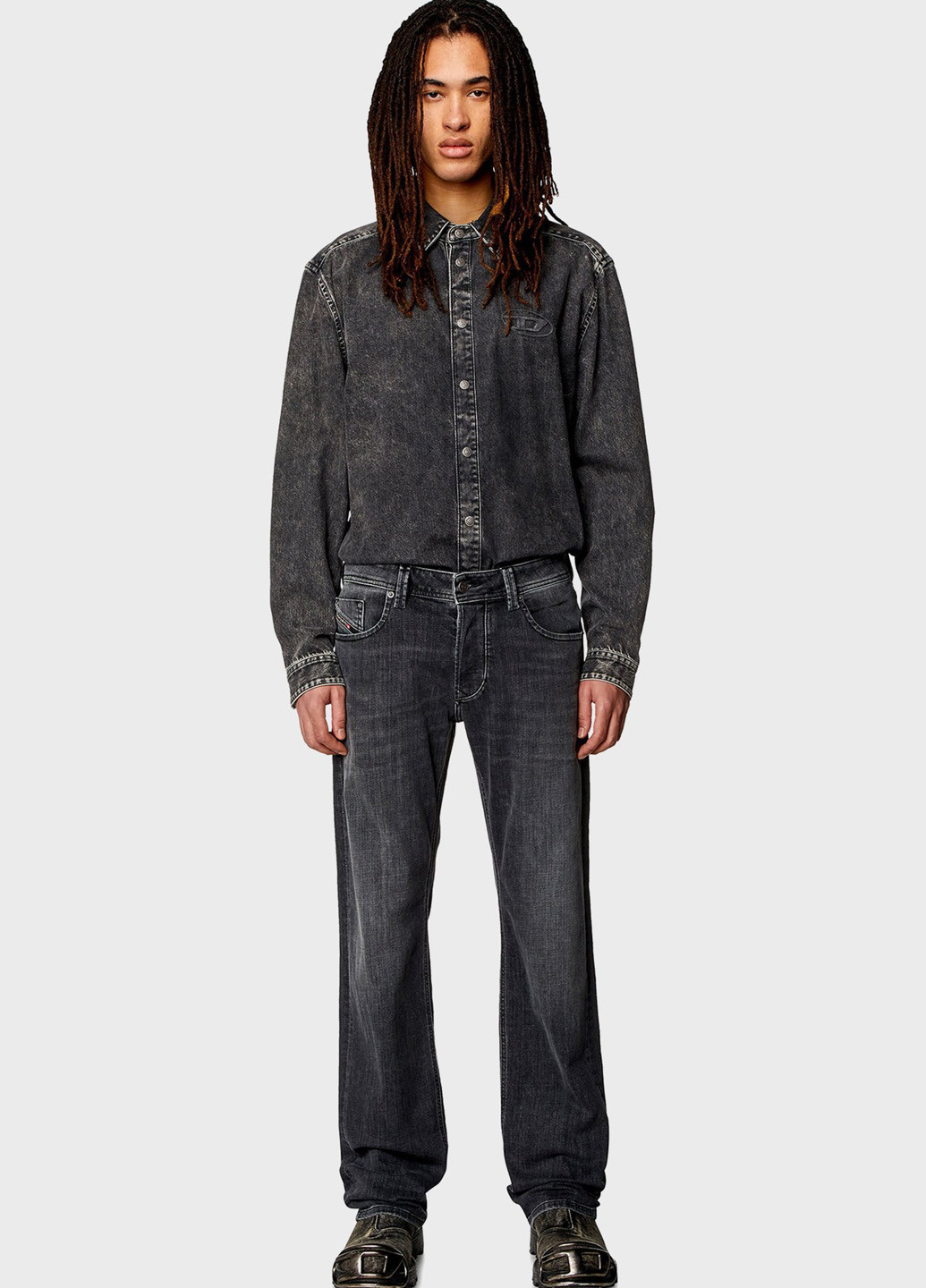 Серые демисезонные свободные джинсы Diesel