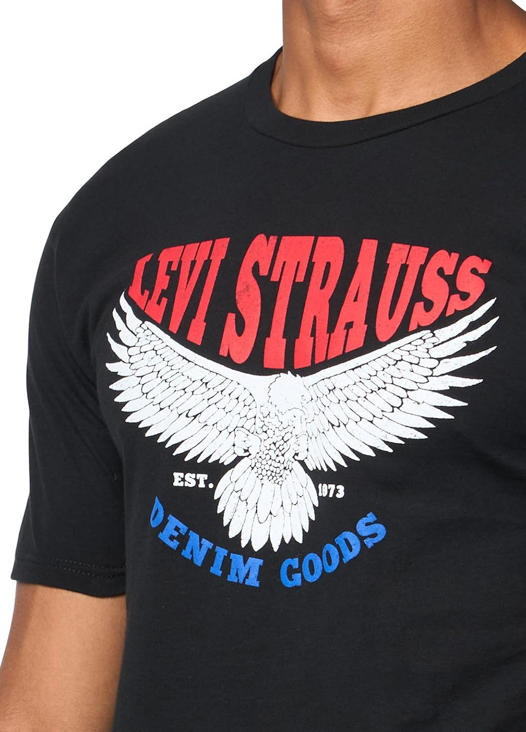 Черная футболка Levi's