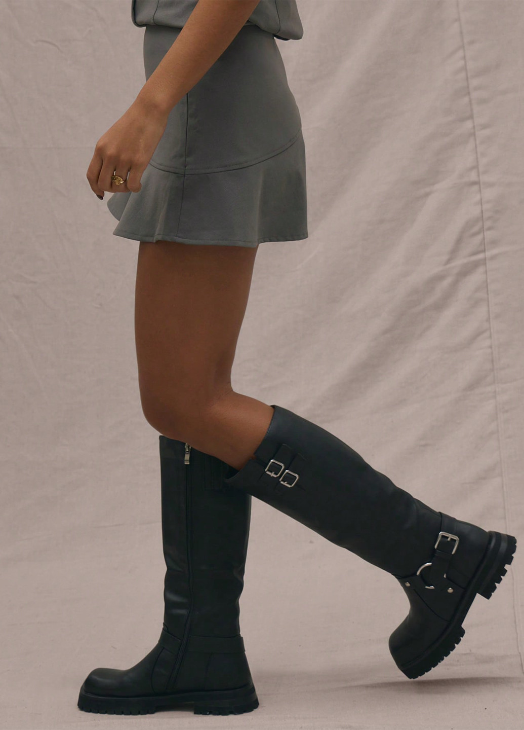 Серая кэжуал однотонная юбка SHEIN а-силуэта (трапеция)