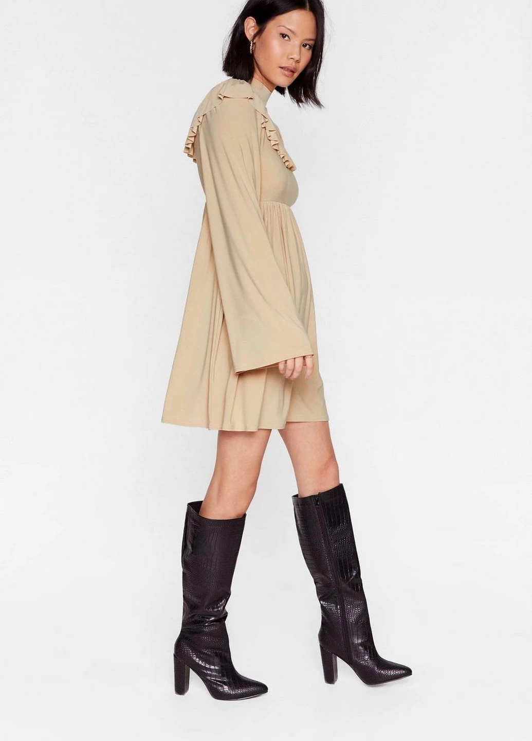 Світло-бежева кежуал сукня Nasty Gal однотонна