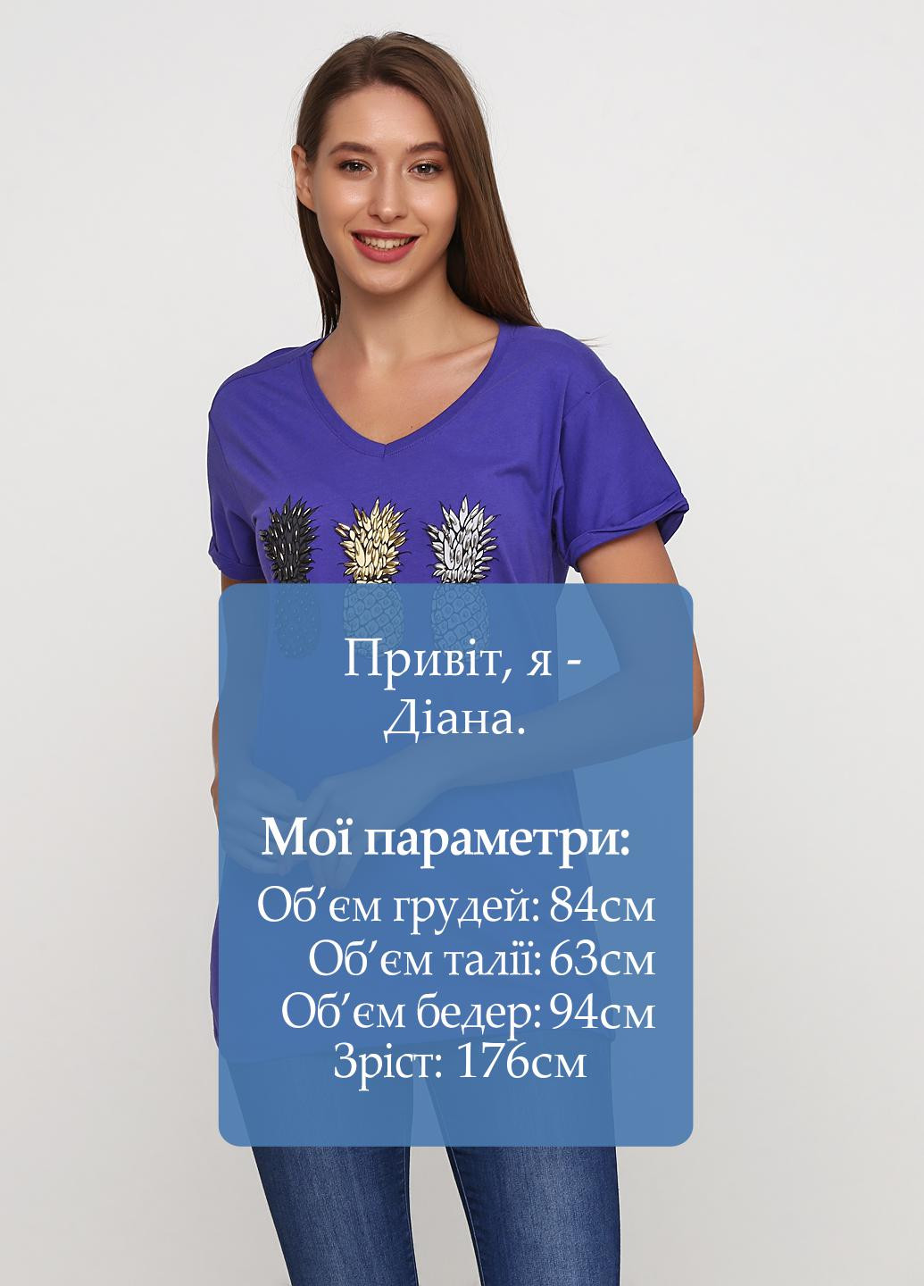 Фиолетовая летняя футболка Mint