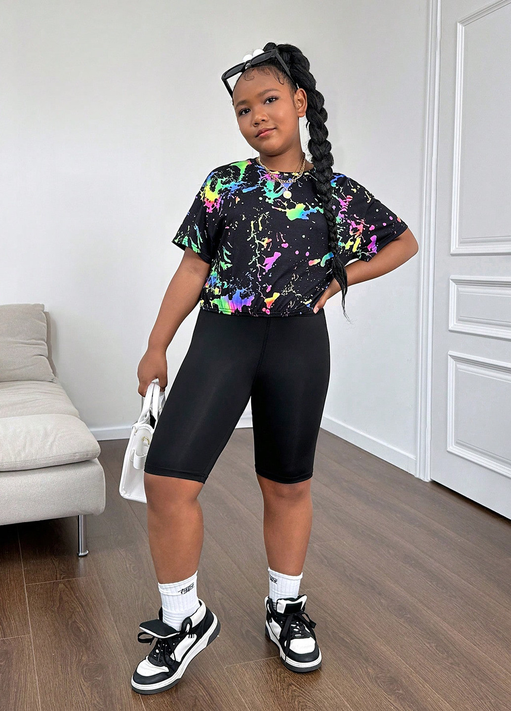 Черная летняя футболка SHEIN