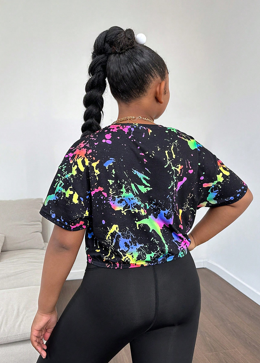 Черная летняя футболка SHEIN