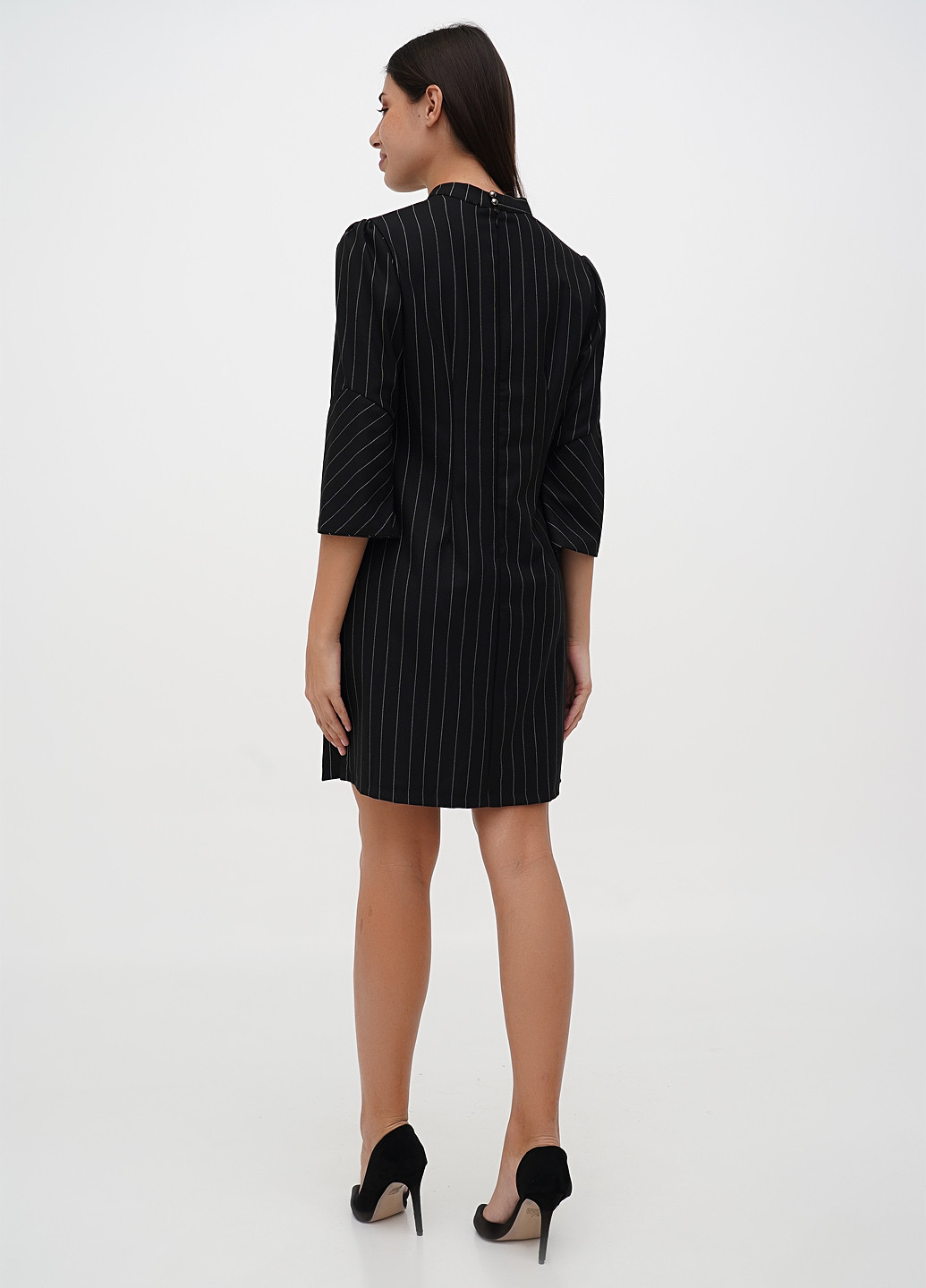 Черное кэжуал платье Sassofono в полоску