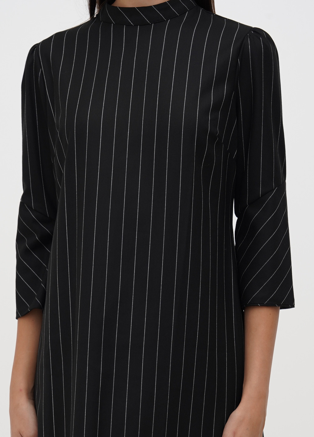 Черное кэжуал платье Sassofono в полоску