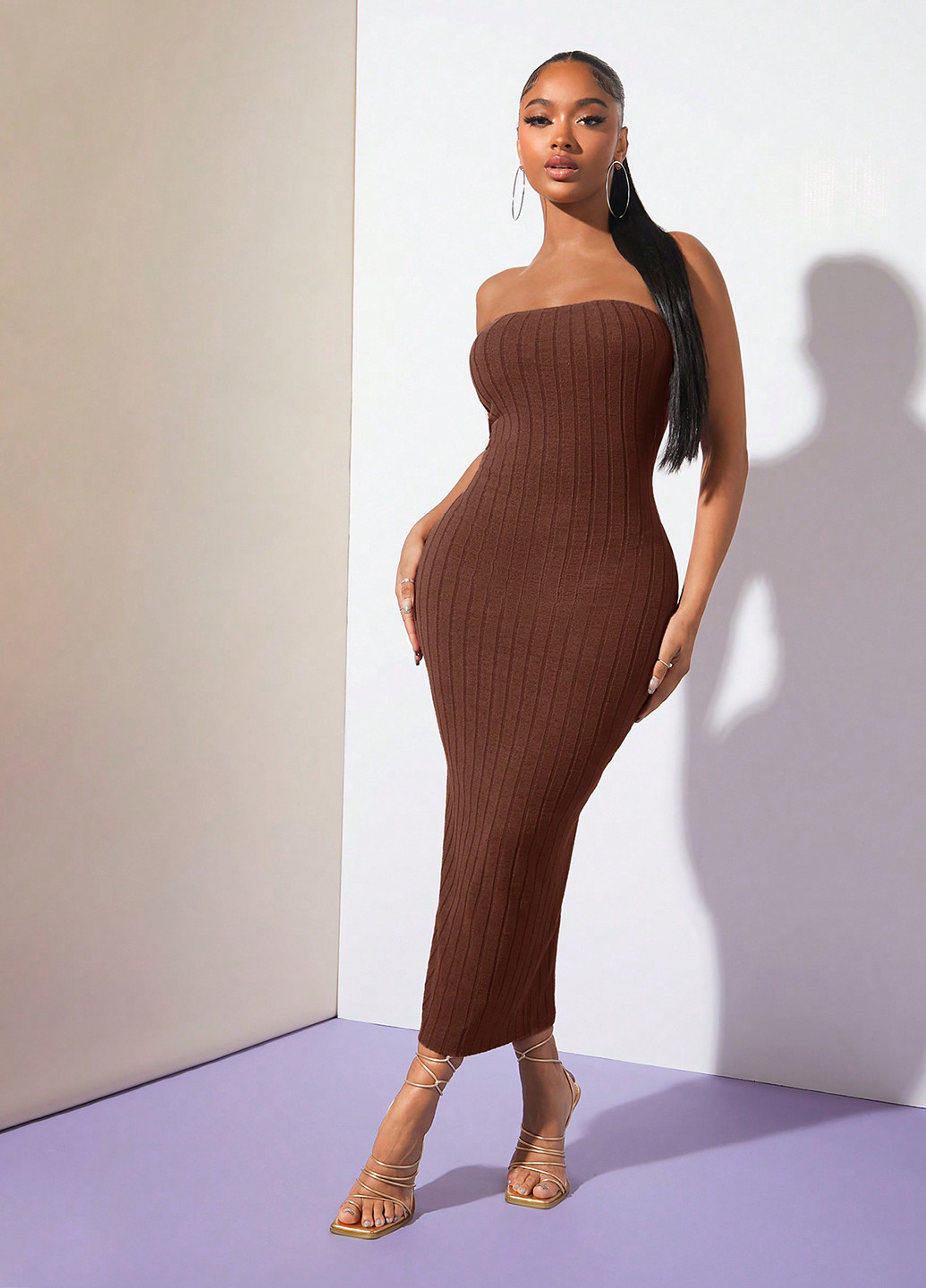 Кавова кежуал сукня силуетна, бандо, з відкритою спиною, з відкритими плечима SHEIN однотонна