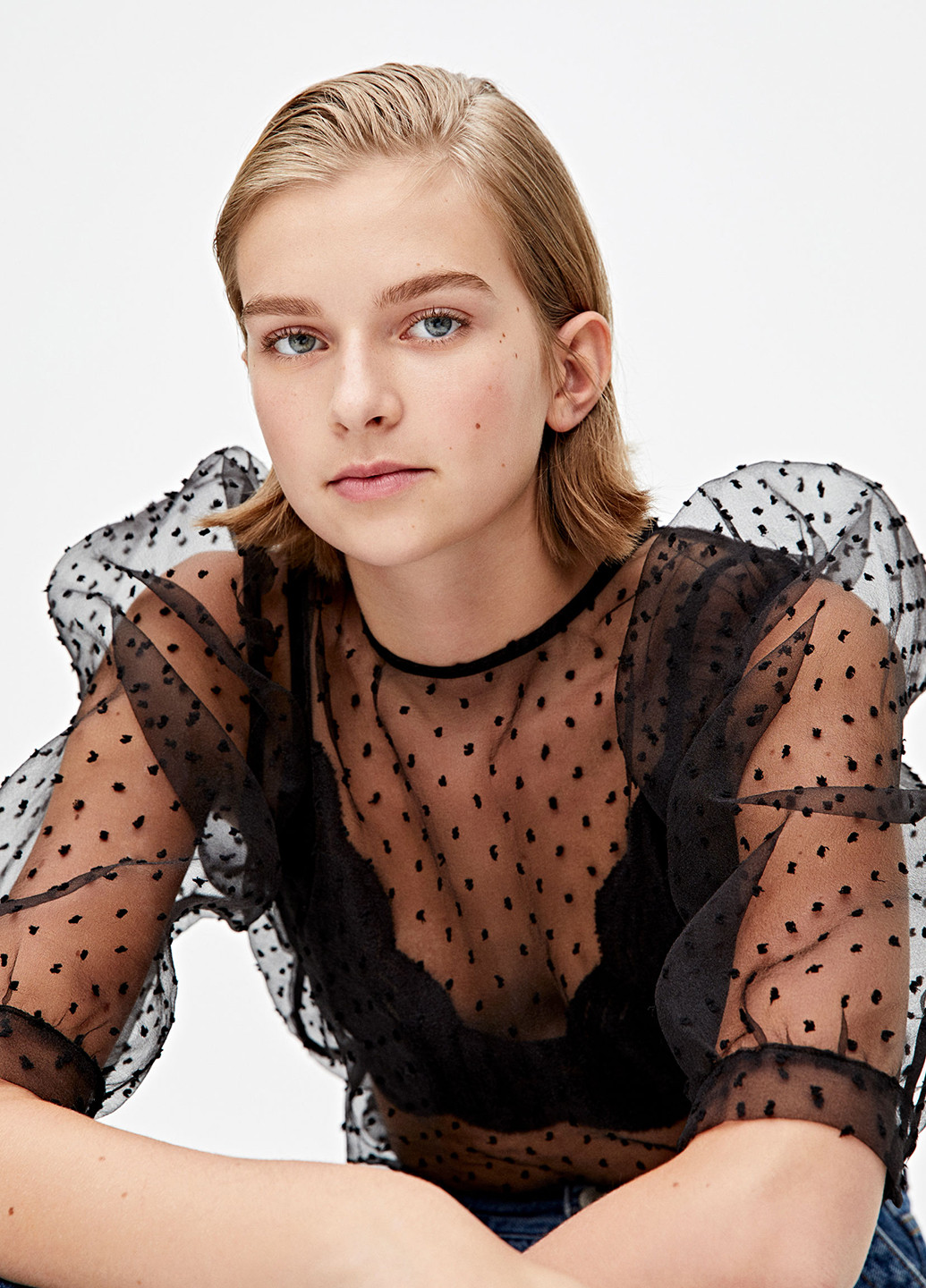 Чорна блуза Pull & Bear