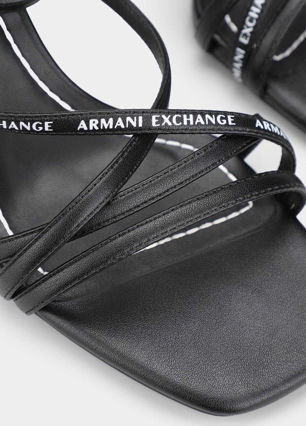 Босоніжки Armani Exchange (365697322)