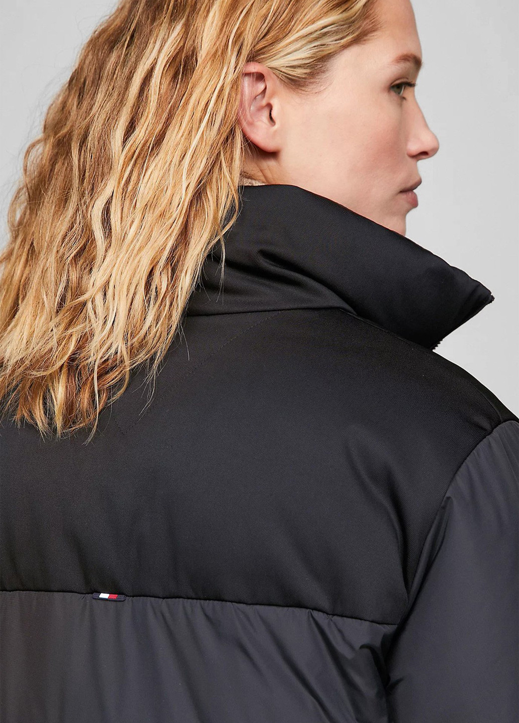 Чорна зимня куртка Tommy Hilfiger