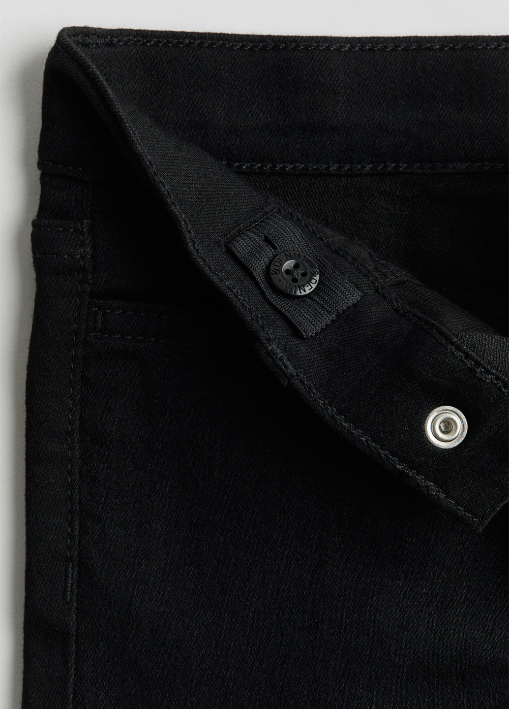 Черные демисезонные скинни джинсы H&M