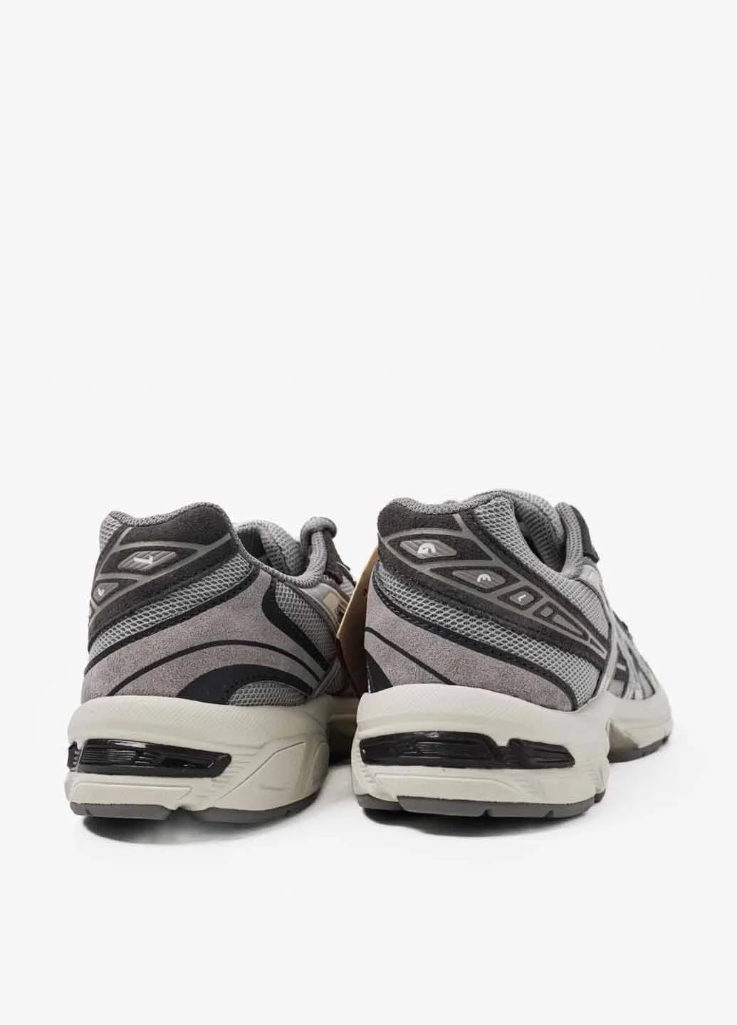 Серые всесезонные кроссовки 1203a610-020 Asics GEL-1130