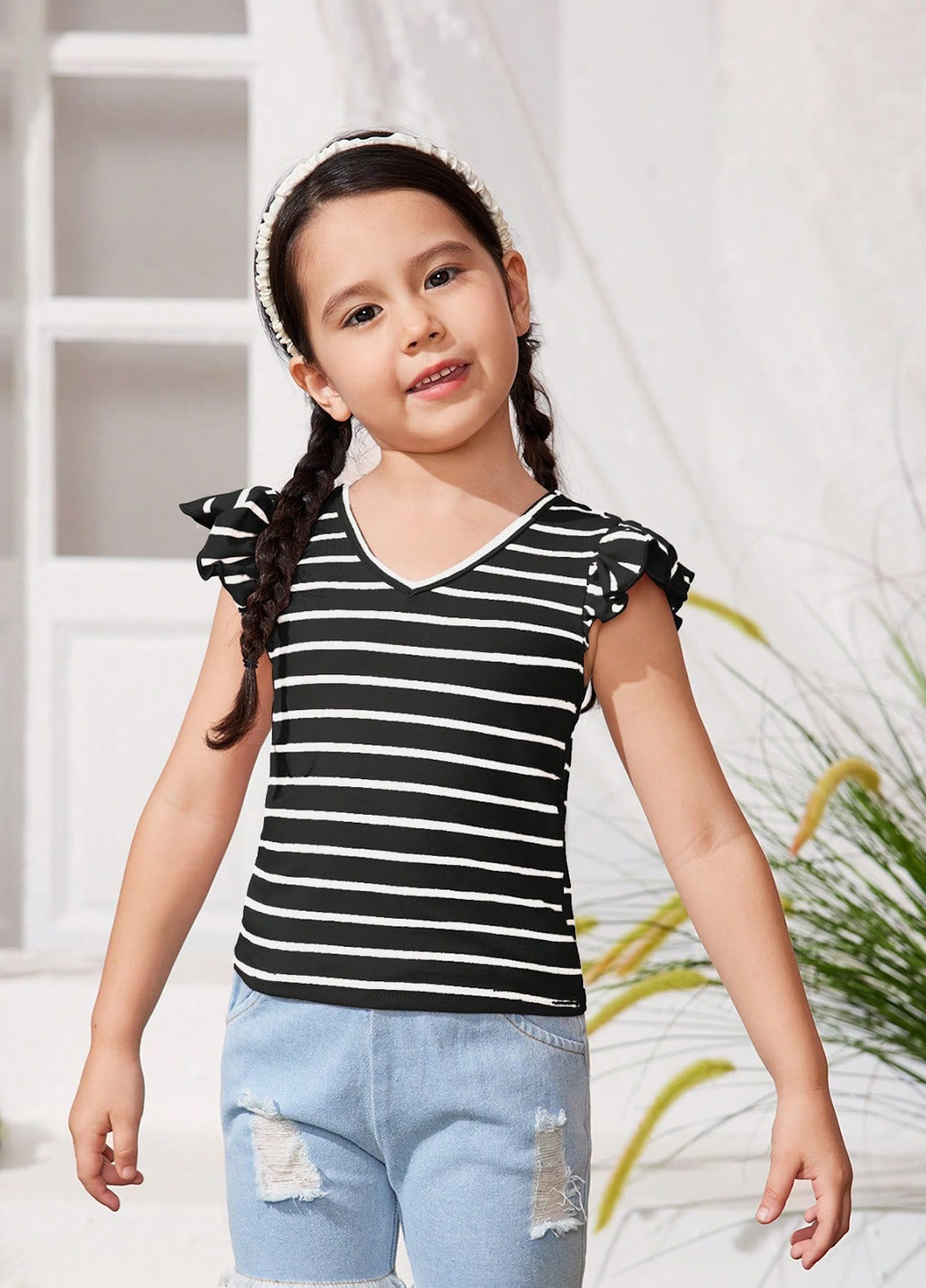 Чорно-біла літня футболка SHEIN