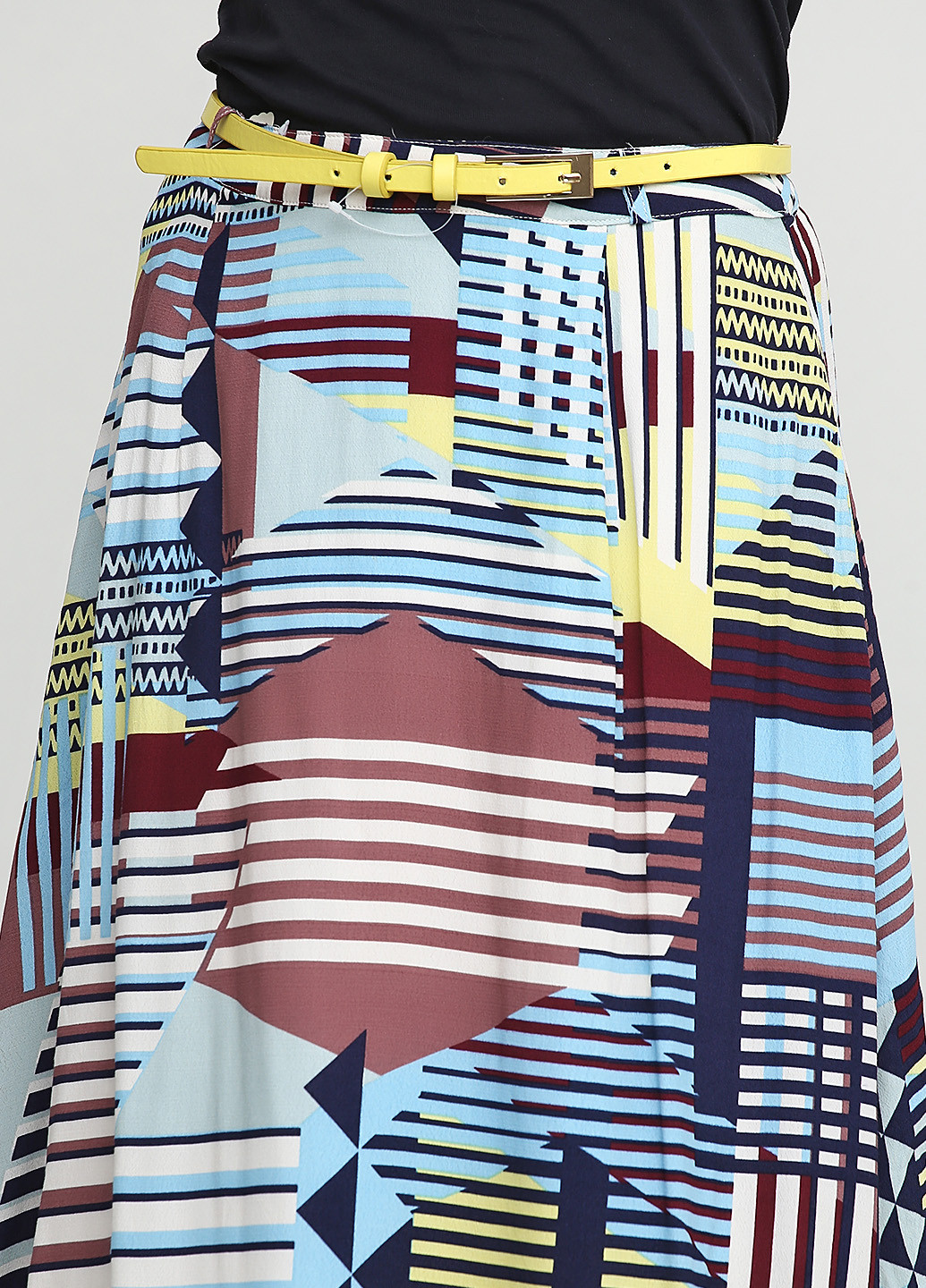 Комбинированное кэжуал юбки Yumi с абстрактным узором
