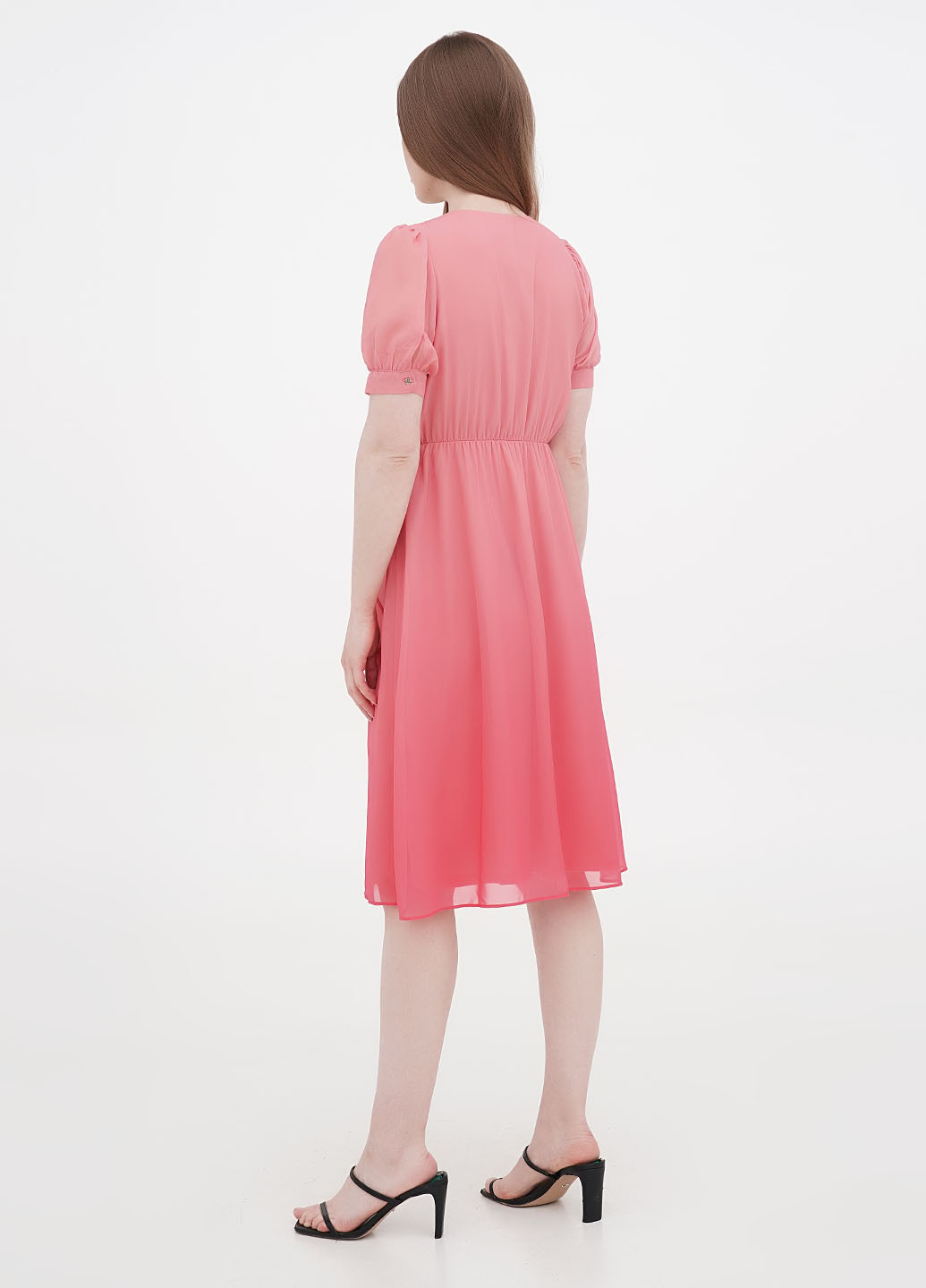 Розовое кэжуал платье на запах Orsay однотонное
