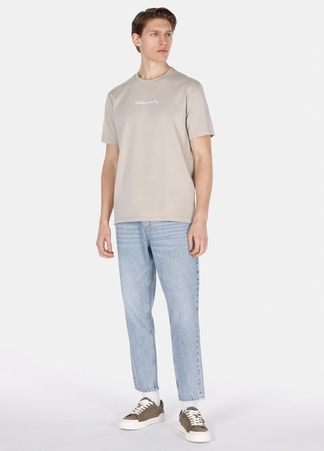 Бежевая футболка Colin's