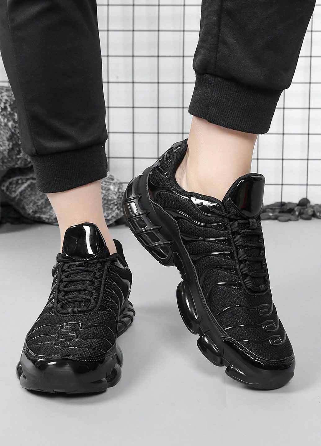 Черные демисезонные кроссовки SHEIN