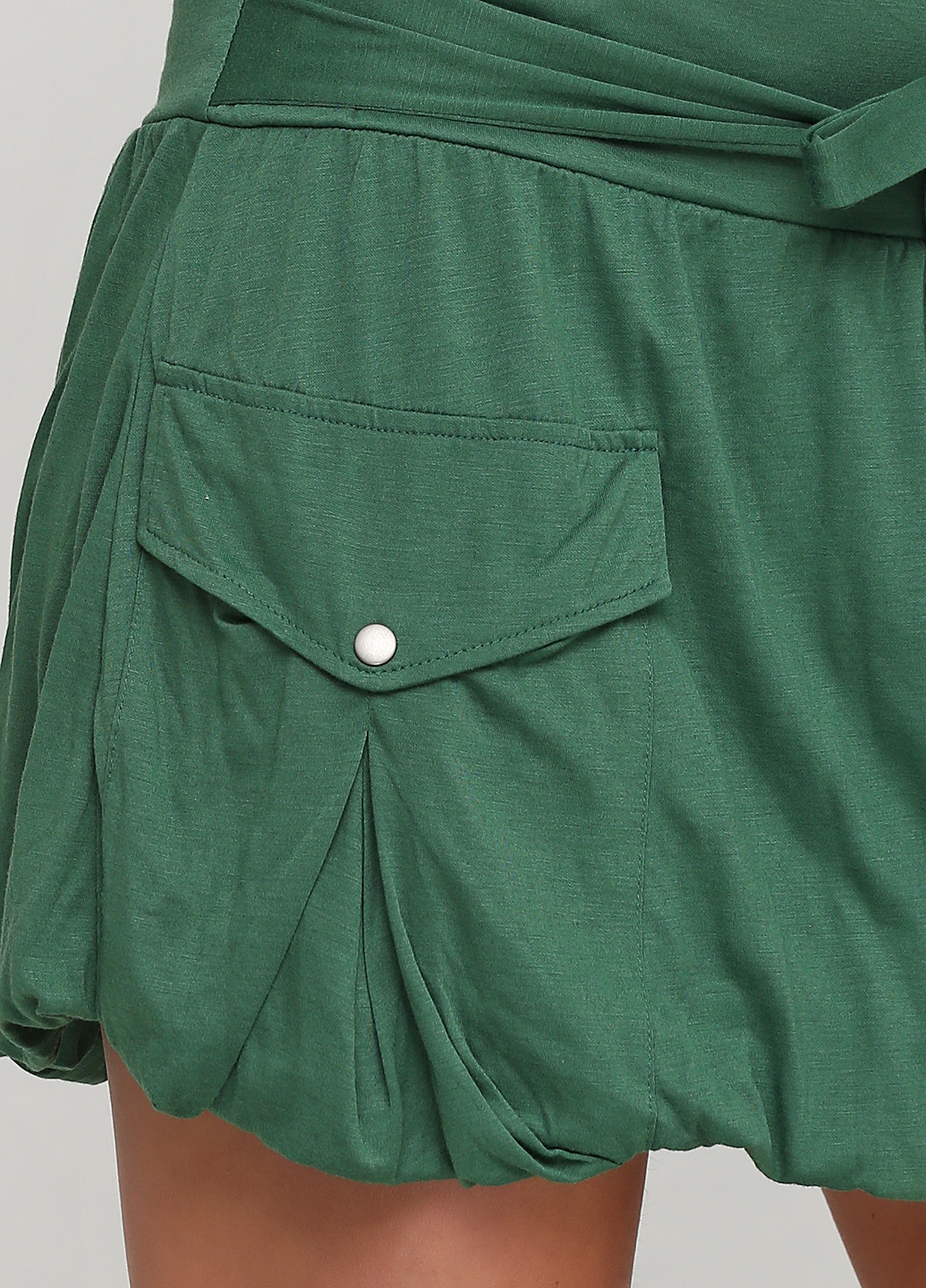 Зеленая кэжуал однотонная юбка United Colors of Benetton а-силуэта (трапеция)
