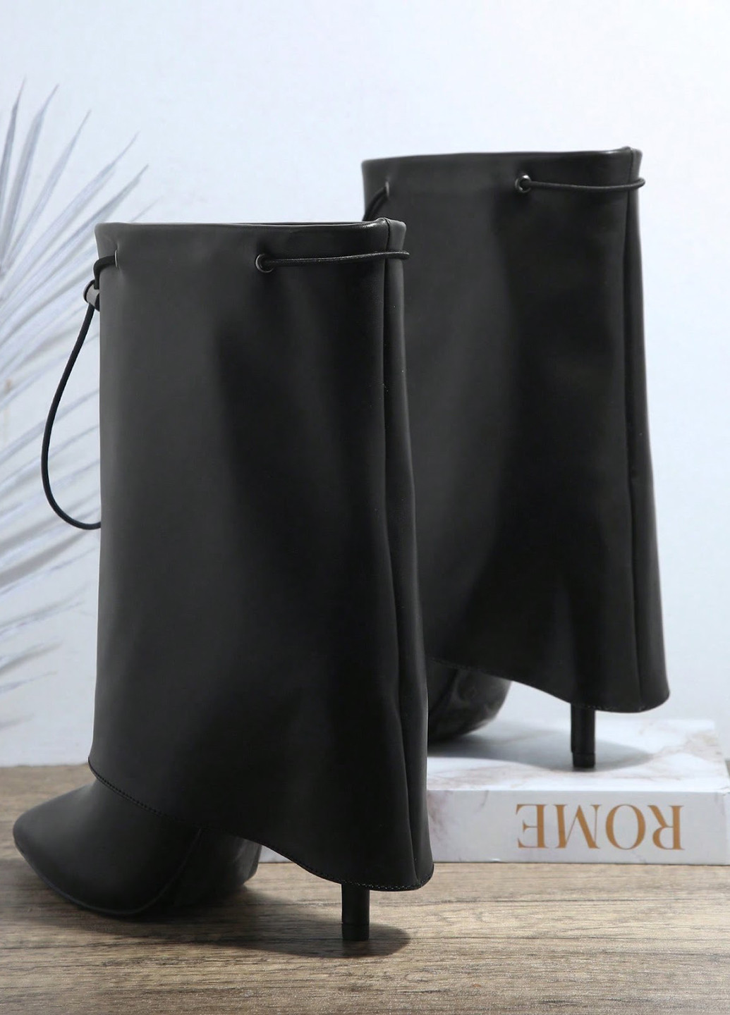 Черные осенние ботильоны SHEIN