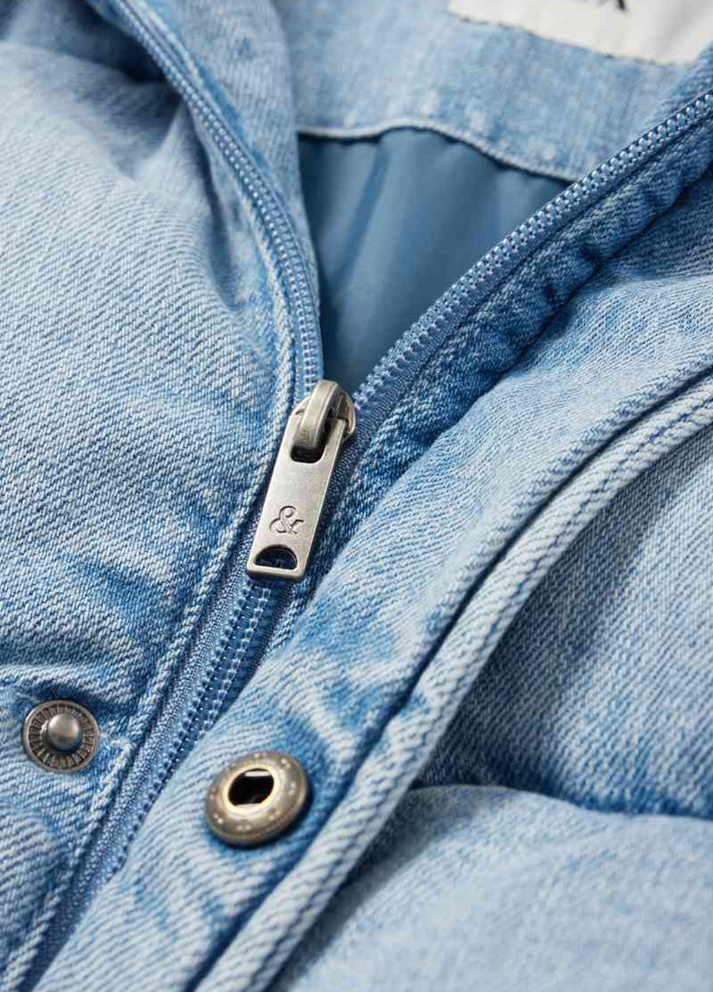 Голубая демисезонная куртка C&A