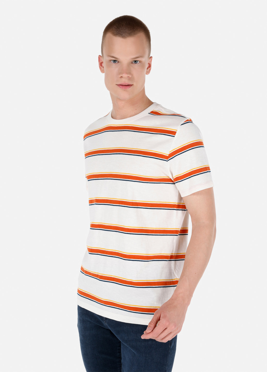 Молочна футболка Colin's