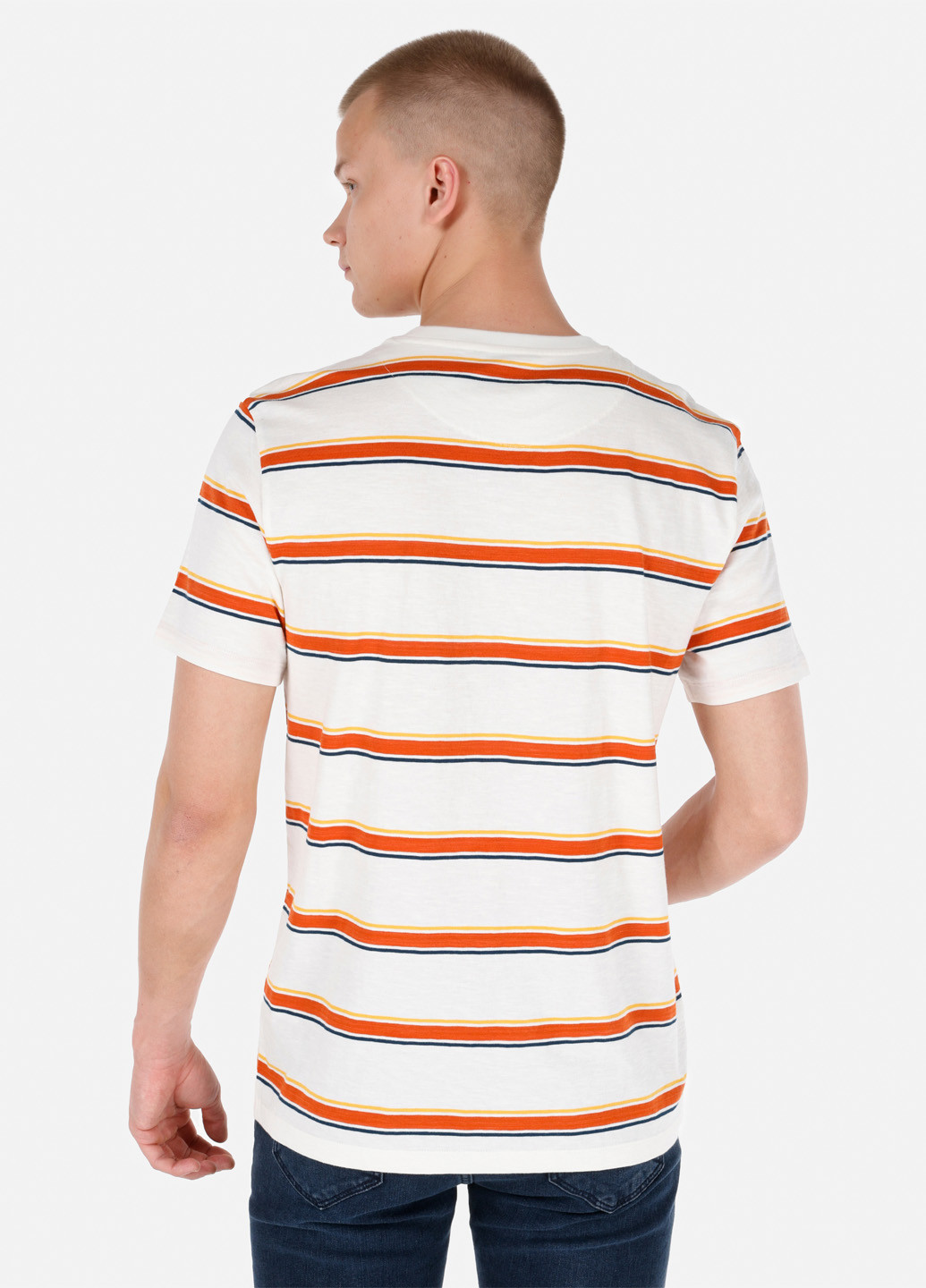 Молочна футболка Colin's