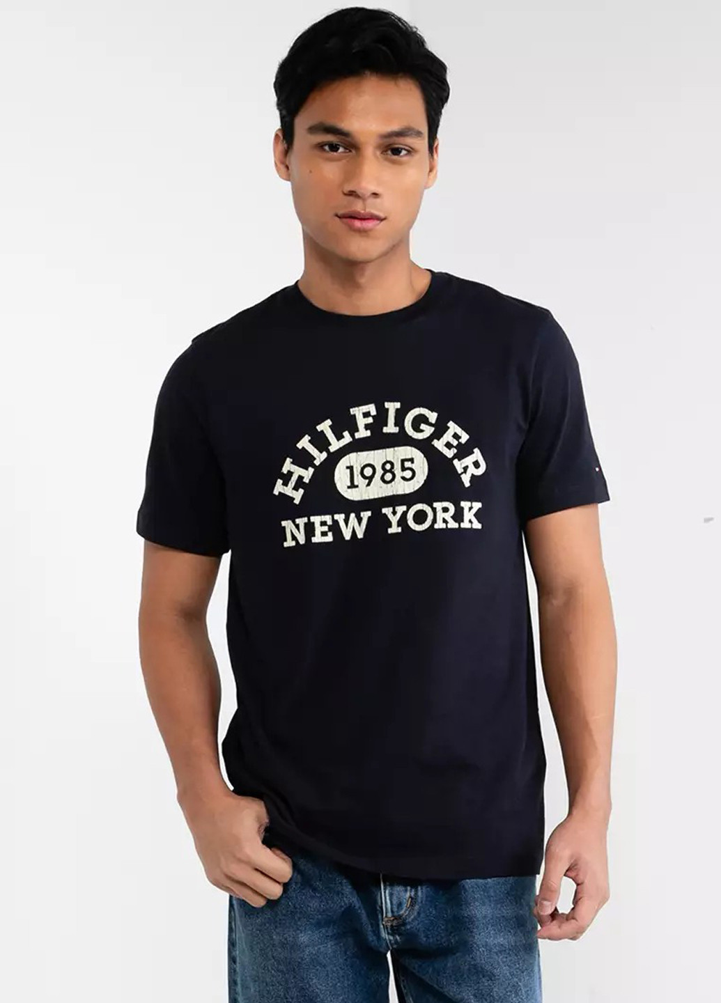 Темно-синя футболка Tommy Hilfiger