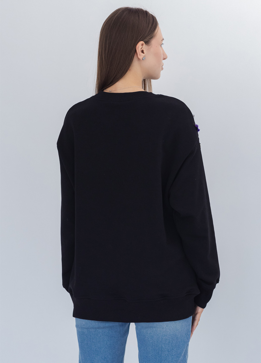 Черный свитшот Nora Kvittin однотонный аппликация, вышивка (301079921)