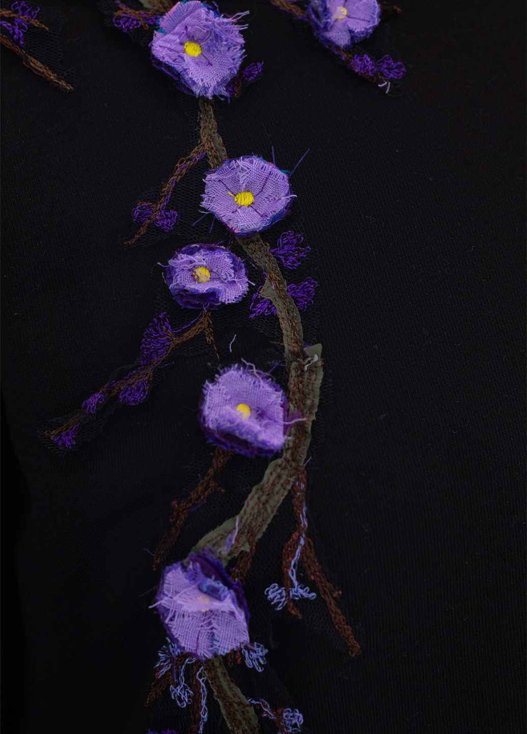 Черный свитшот Nora Kvittin однотонный аппликация, вышивка (301079921)