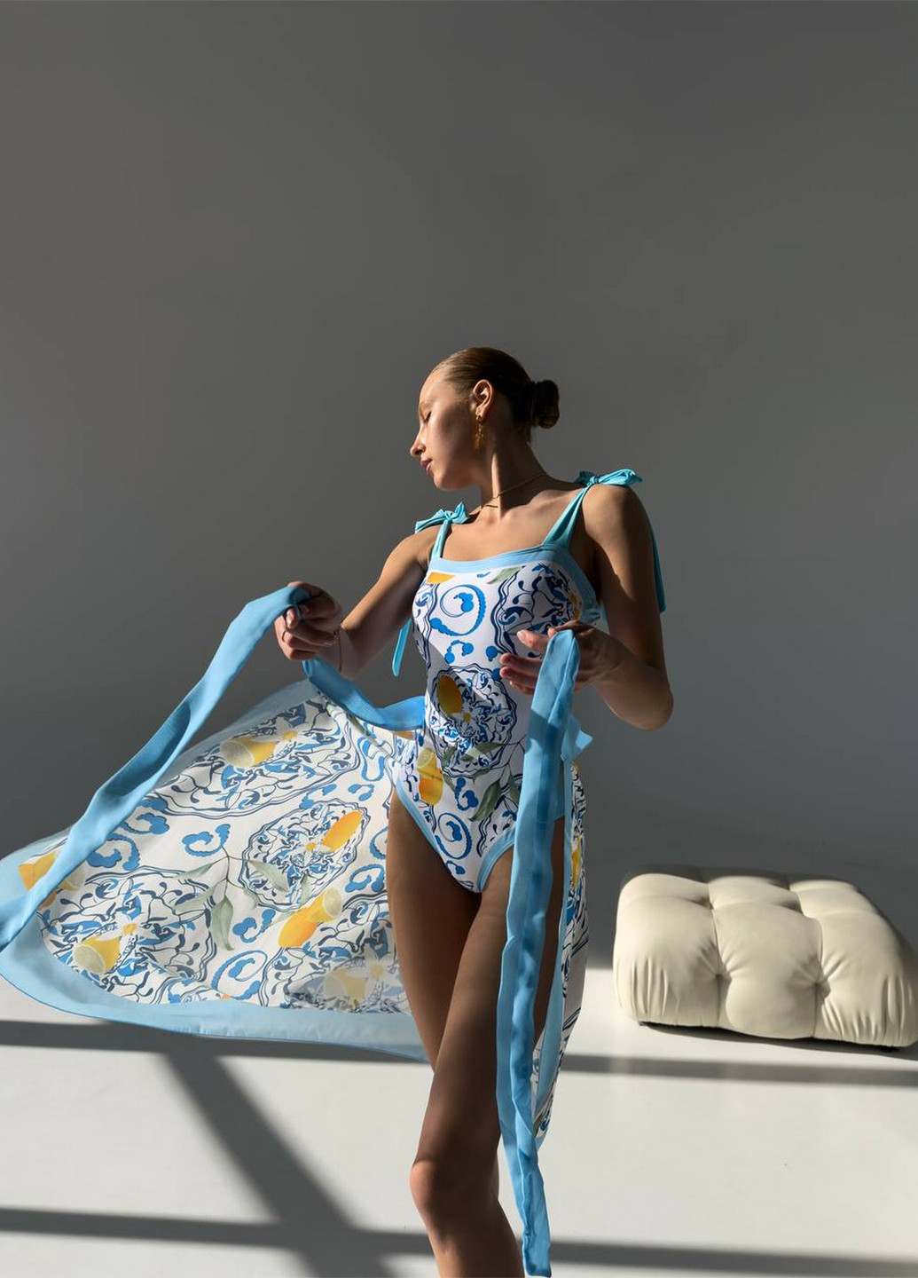 Белый летний пляжный комплект женский (купальник, парео) слитный NOVA VEGA