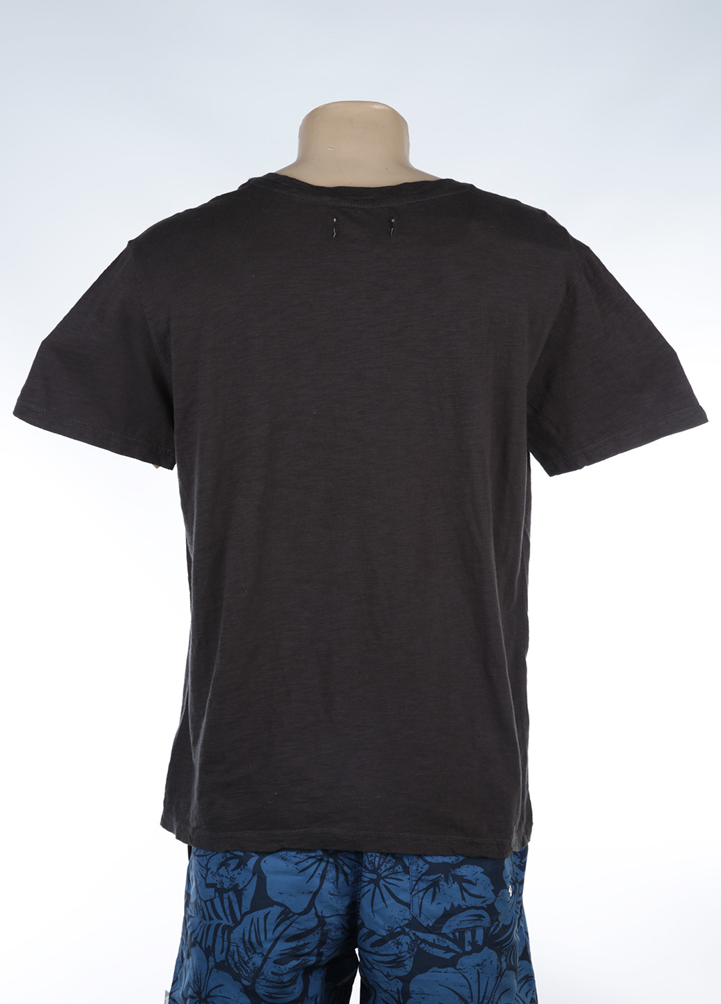 Черная футболка Vailent