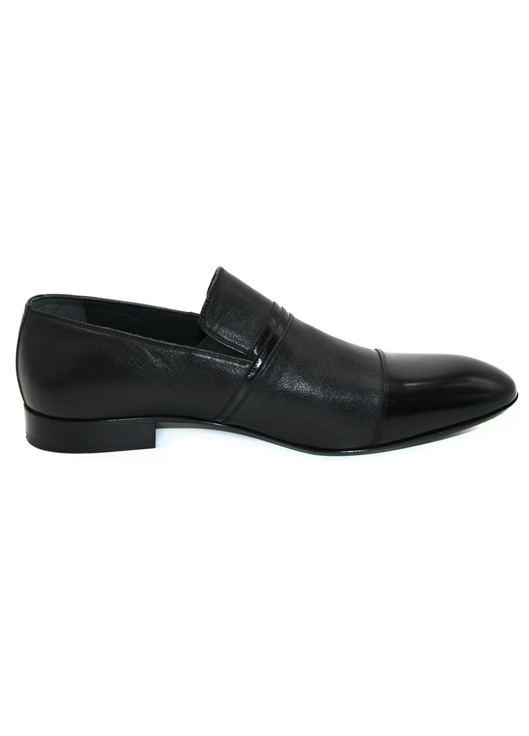 Черные классические туфли Sergio Puccini без шнурков
