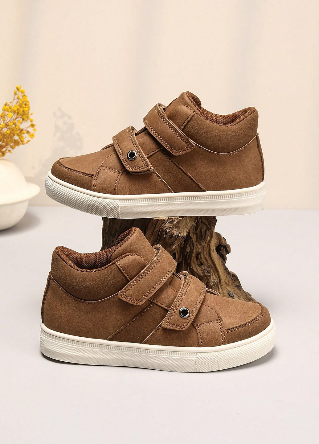 Світло-коричневі осінні кросівки SHEIN