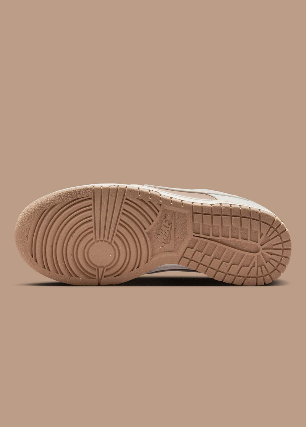 Бежеві Осінні кросівки dd1873-200 Nike Dunk Low Next Nature