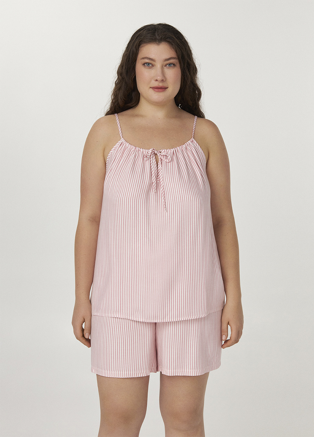 Светло-розовая всесезон пижама (майка, шорты) майка + шорты Ellen