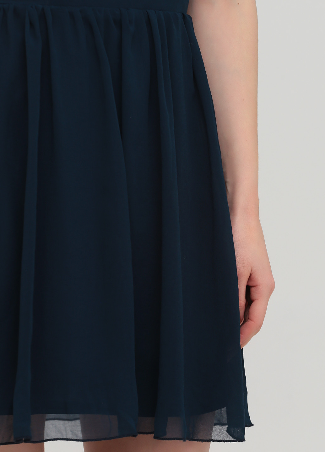 Темно-синя коктейльна сукня бандо, з відкритими плечима Elise Ryan однотонна
