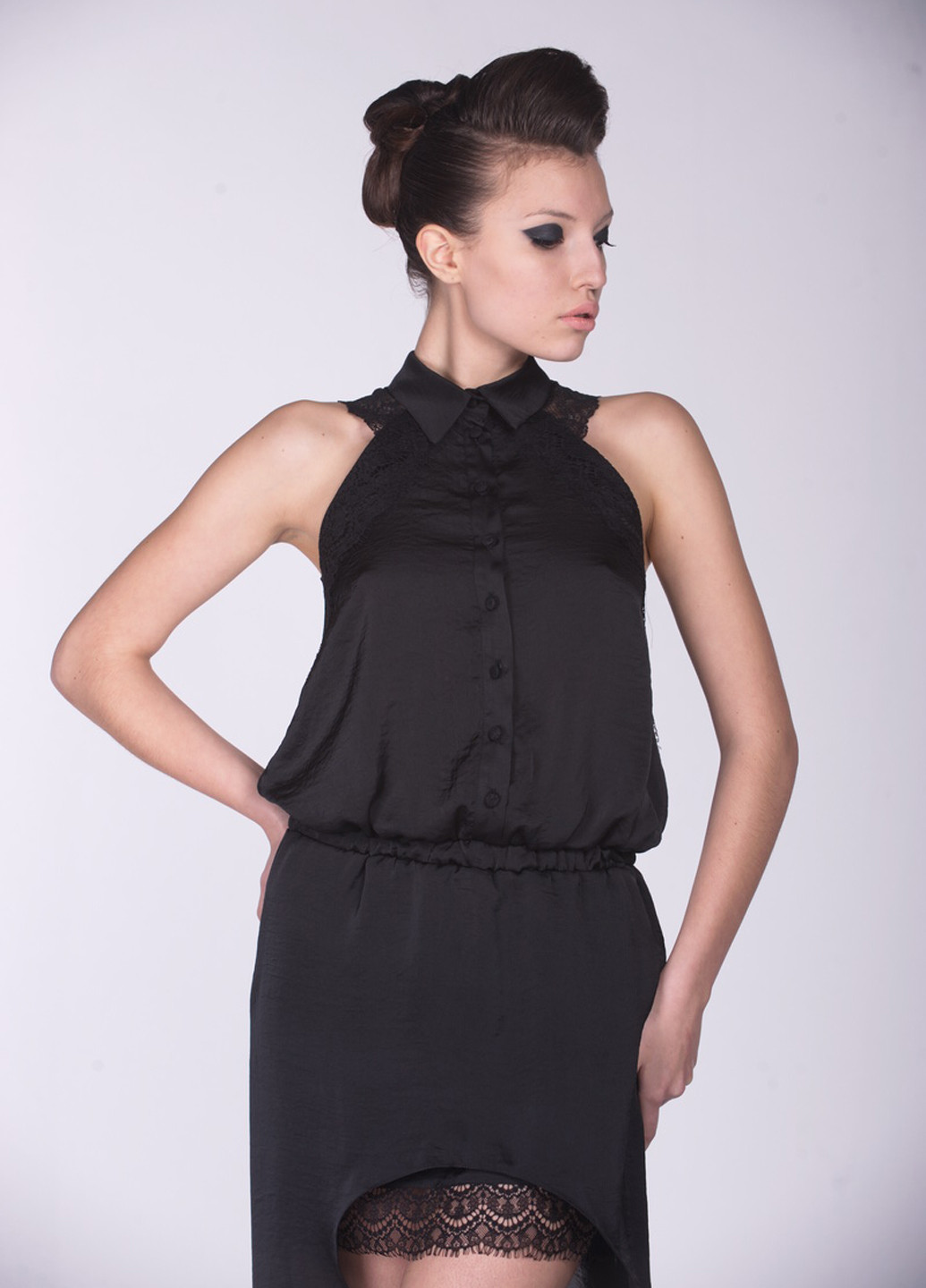 Черное коктейльное платье со шлейфом Arefeva однотонное