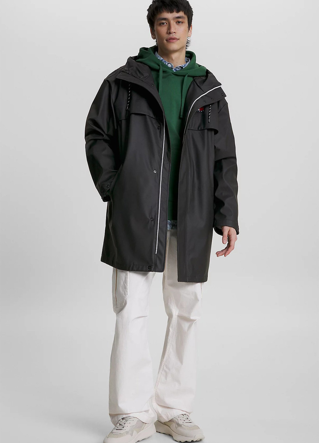 Черная демисезонная ветровка Tommy Jeans