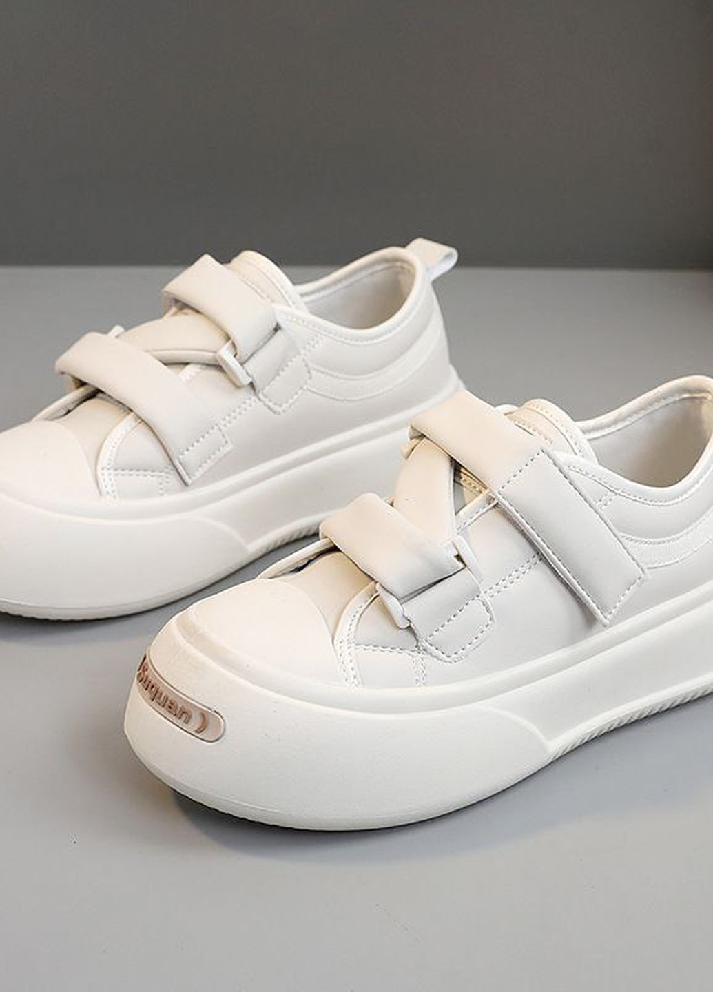 Бежеві кеди Vi