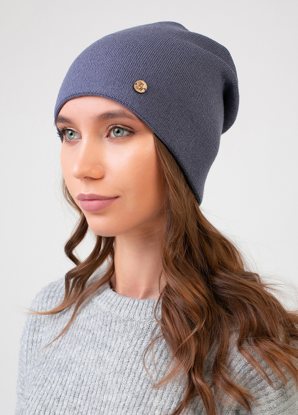 Зимняя классическая теплая шерстяная женская шапка на флисовой подкладке 550498 DeMari 45 ДеМари бини однотонная синяя кэжуал шерсть