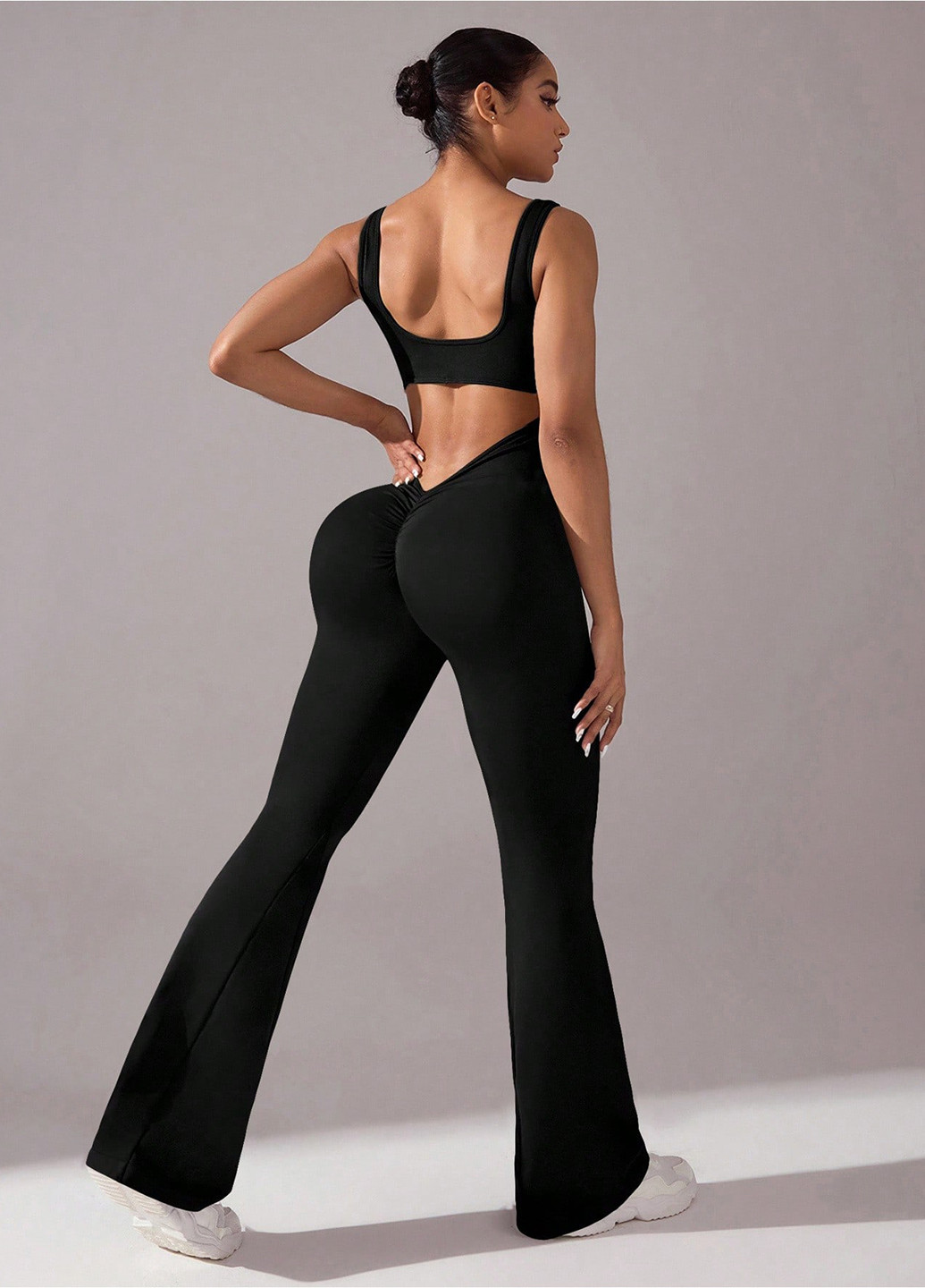 Комбинезон SHEIN комбинезон-брюки однотонный чёрный спортивный полиамид, трикотаж
