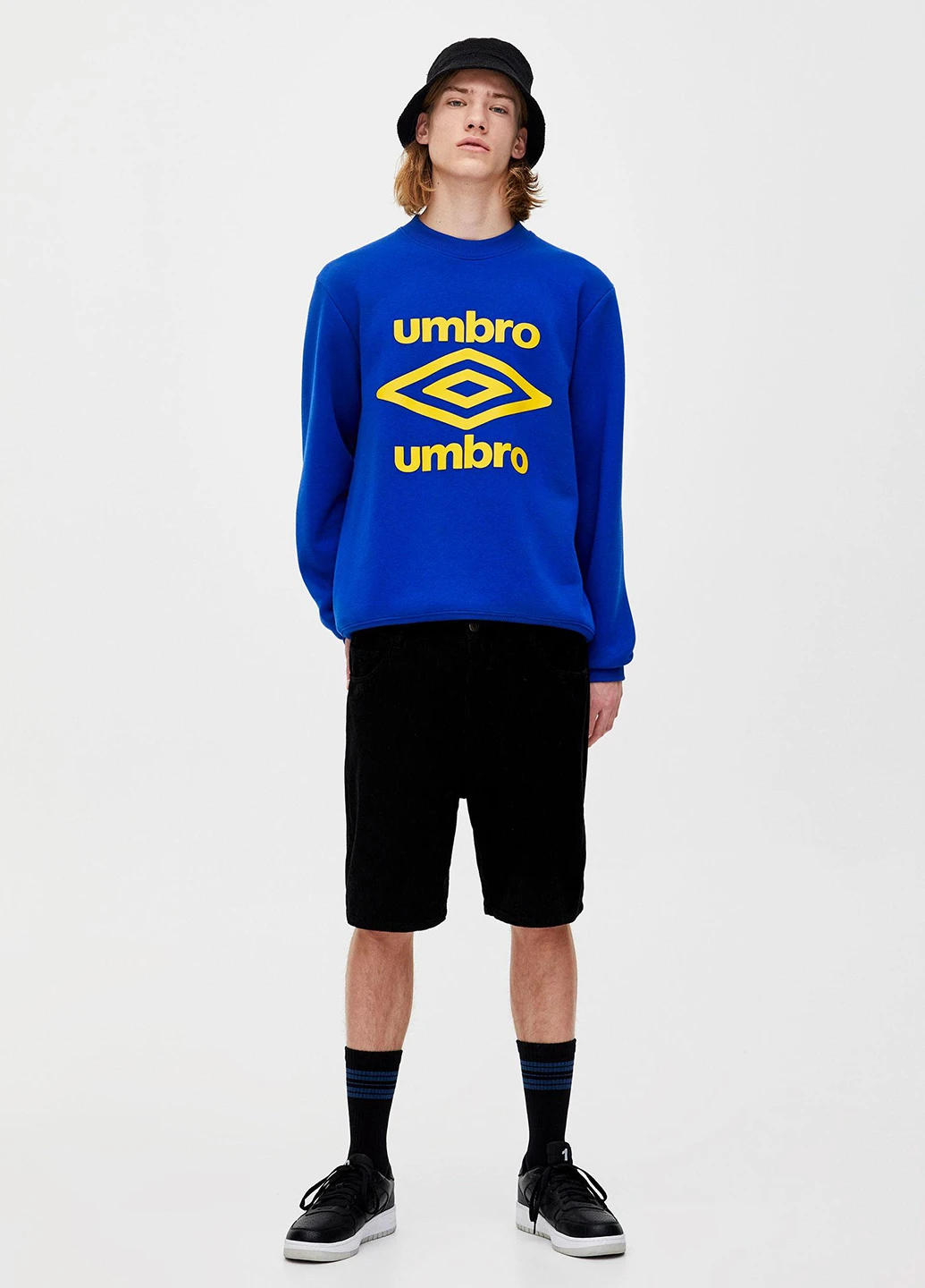 Синій світшоти Pull & Bear напис без декору (247320283)