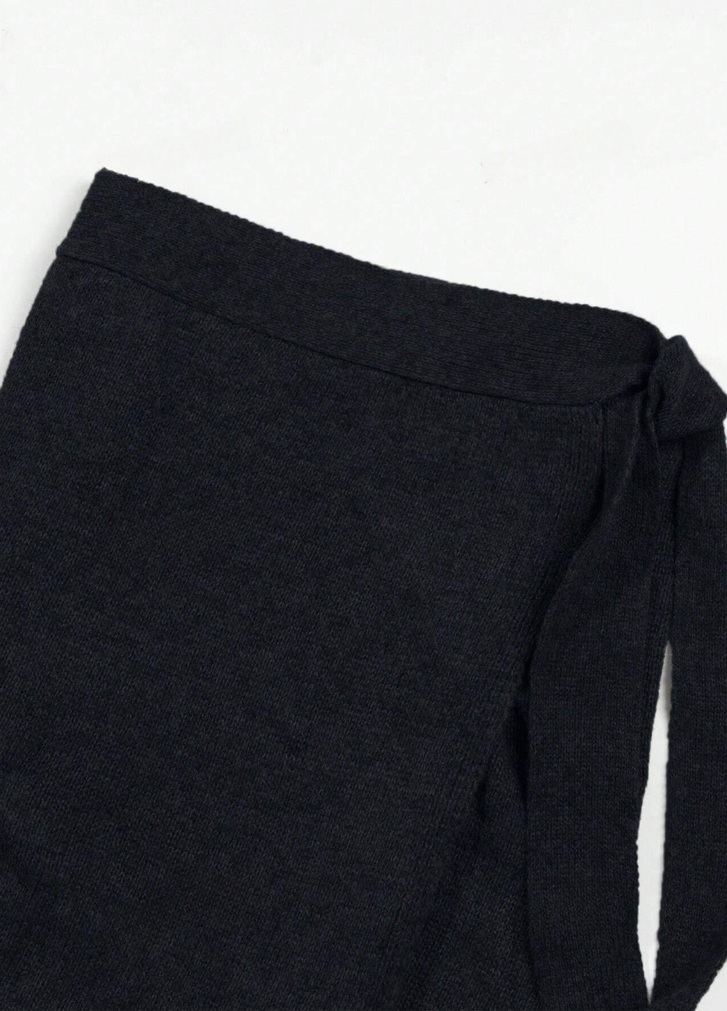 Черная кэжуал однотонная юбка SHEIN на запах